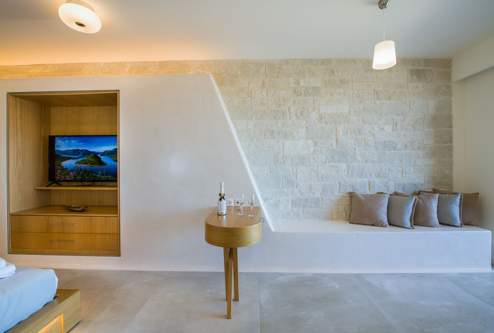 Lilium Luxury Suites - Adults Only