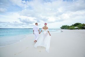 Reethi Faru Resort