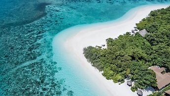 Reethi Faru Resort