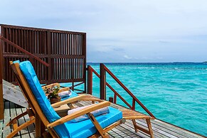 Reethi Faru Resort