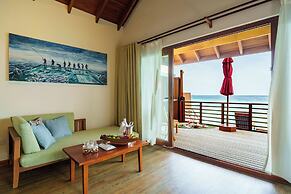 Reethi Faru Resort