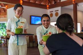 Reethi Faru Resort