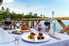 Reethi Faru Resort