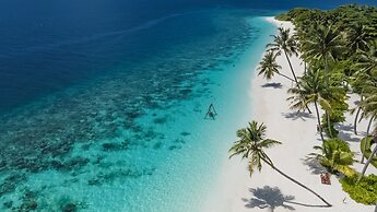 Reethi Faru Resort