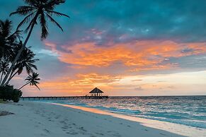Reethi Faru Resort