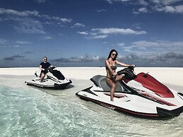 Reethi Faru Resort