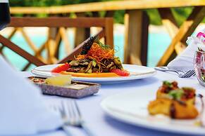 Reethi Faru Resort