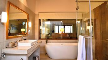 Reethi Faru Resort