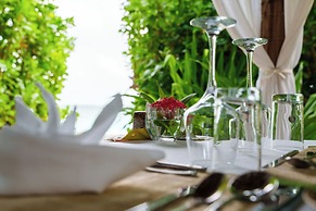 Reethi Faru Resort