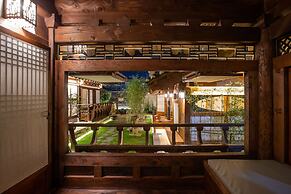 Soi Hanok Stay