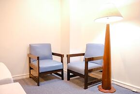 De Luxe Hotel