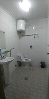 Ninano Guesthouse - Hostel