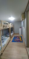 Ninano Guesthouse - Hostel