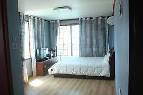 Sea Dragon Pension