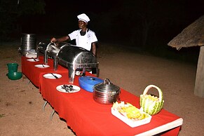 Mabata Makali Lodge & Campsite