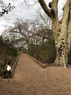 Mabata Makali Lodge & Campsite