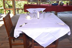 Mabata Makali Lodge & Campsite