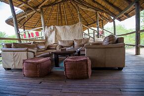 Mabata Makali Lodge & Campsite