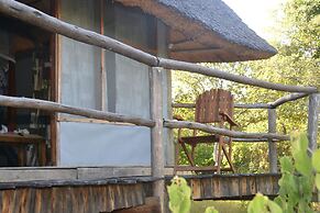 Mabata Makali Lodge & Campsite