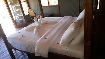 Mabata Makali Lodge & Campsite