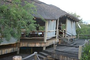 Mabata Makali Lodge & Campsite