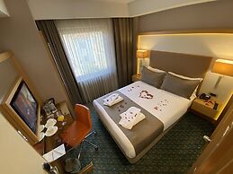 Blue Sea Hotel
