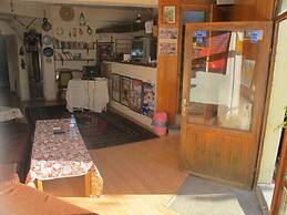 Ishtar Cave Pension