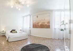 Penthouse Dream Apartments by Wonderful Italy
