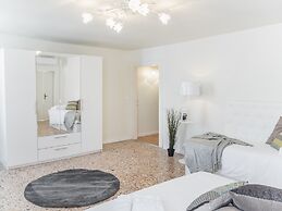 Penthouse Dream Apartments by Wonderful Italy