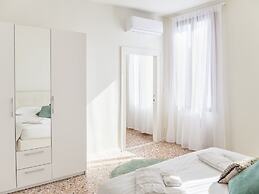 Penthouse Dream Apartments by Wonderful Italy