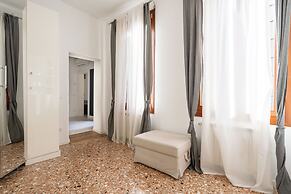 Penthouse Dream Apartments by Wonderful Italy