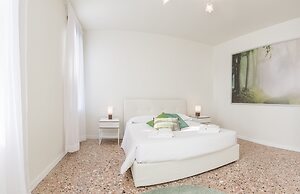 Penthouse Dream Apartments by Wonderful Italy