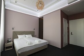 Italyanskaya 29