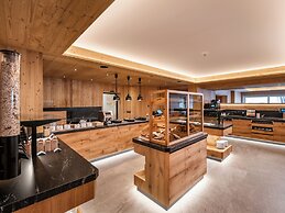 Hotel Alpina