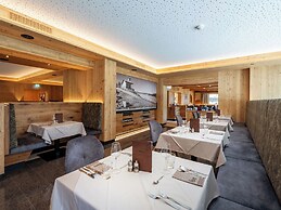 Hotel Alpina