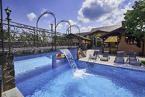 Resort Ambient