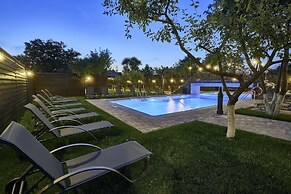 Resort Ambient