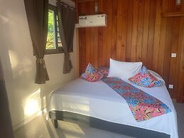Fare Oviri Lodge