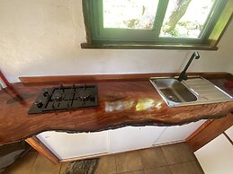Fare Oviri Lodge