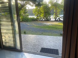 Fare Oviri Lodge