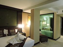 Royale Signature Hotel