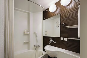 Four Points Flex by Sheraton Shin Osaka