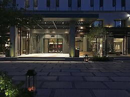 The Lucid Resort