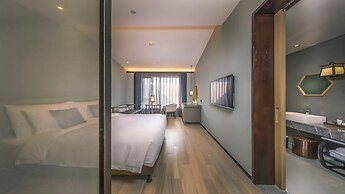 The Lucid Resort
