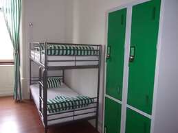 Hostel 402