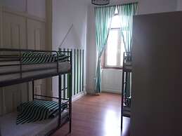 Hostel 402