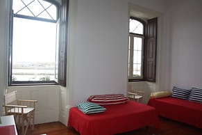 Hostel 402