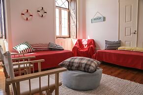 Hostel 402