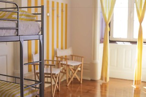 Hostel 402