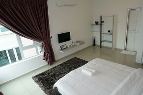 D'Carlton Resort